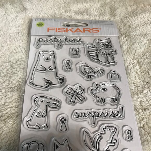 Fiskars Clear Stamps Set With Animal & Celebration Themes For Crafting - Picture 3 of 7